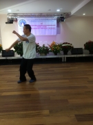 Anh Vũ Anh Tuấn đang thể hiện bài Hổ quyền trong lễ kỷ niệm 17.07.2015