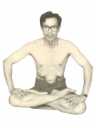 Võ sư Nguyễn Ngọc Nội đang thực hiện một tư thế của Yoga