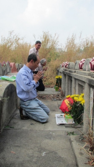 phoca-thumb-l-thay-tro-vo-su-nguyen-ngoc-noi-lam-le-su-to-va-su-to-mau